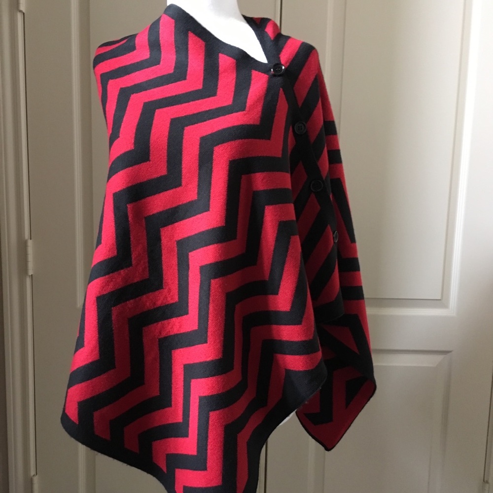 Top - Wear as a cape, scarf, etc.